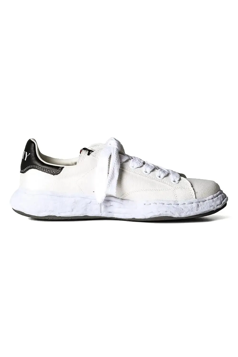 CHARLES Original sole canvas Low-cut sneakers White