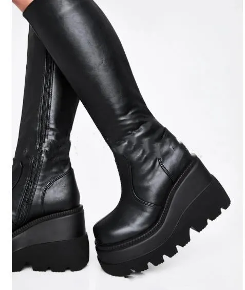 Desdemona - Gothic Platform Knight Boots by The Nevermore