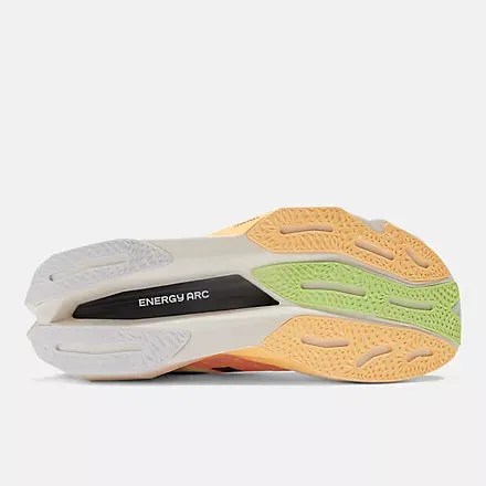 New Balance - Men's FuelCell SuperComp Elite v4