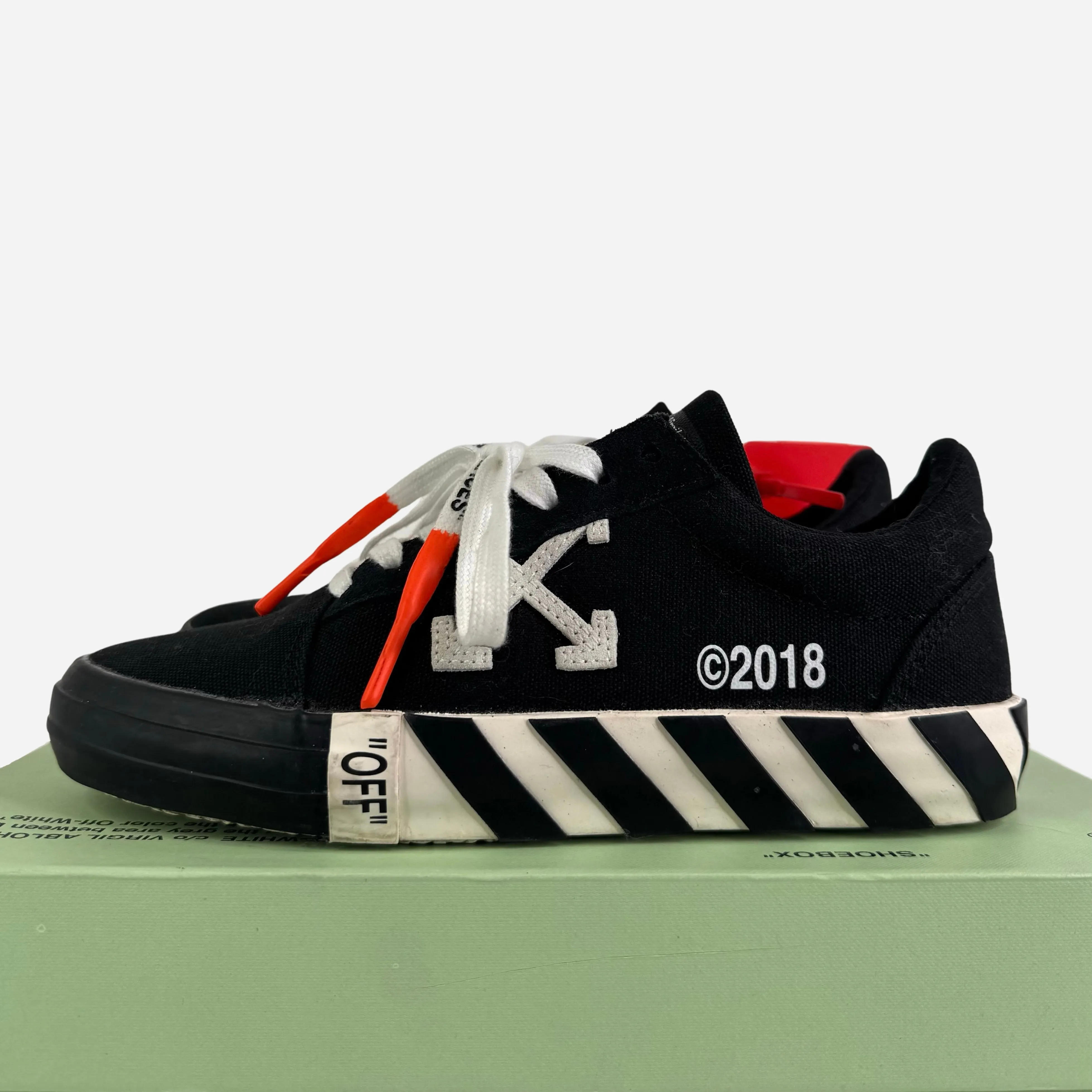 Off-White Vulc Low Top Sneakers