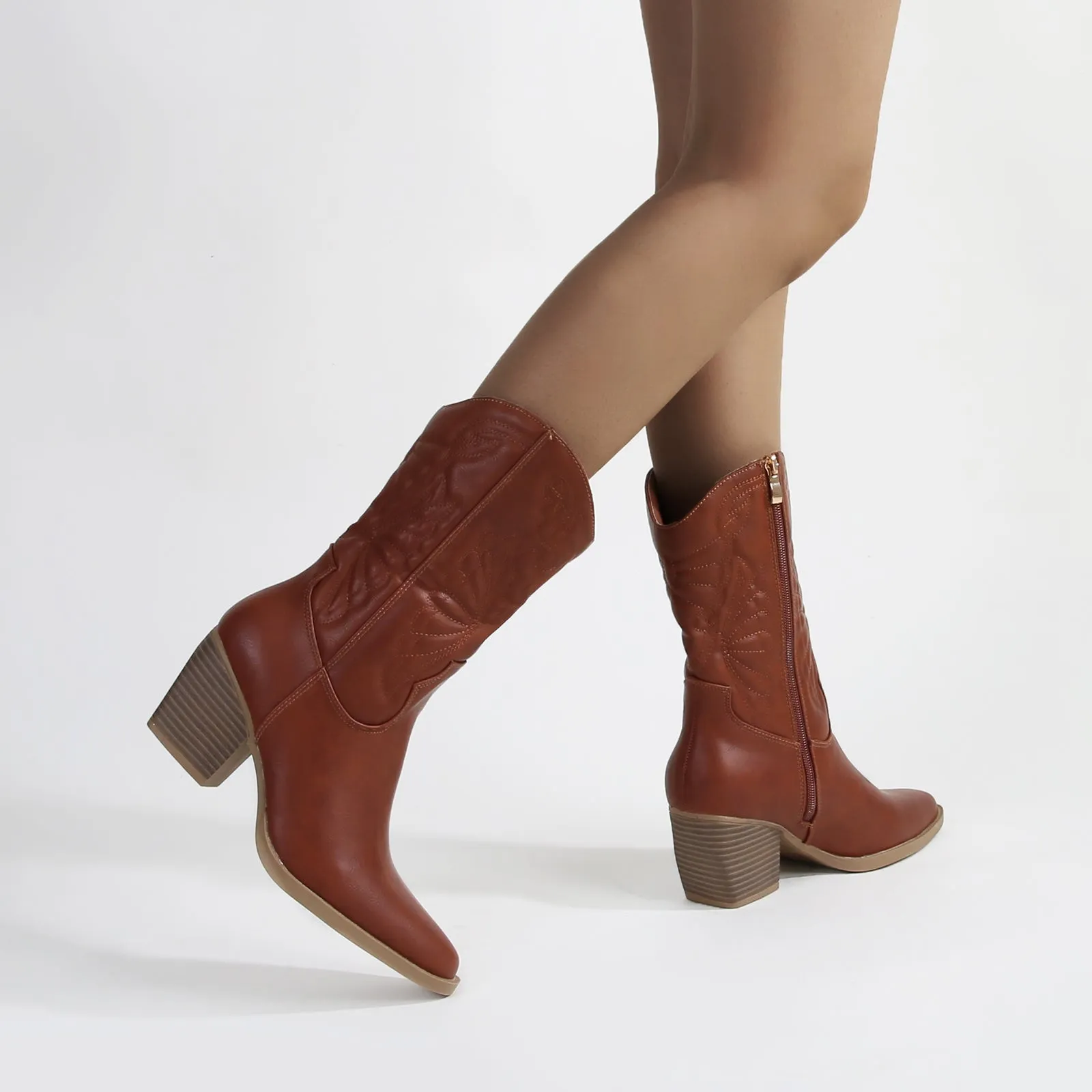 Texas Classic Embroidered Cowboy Boots