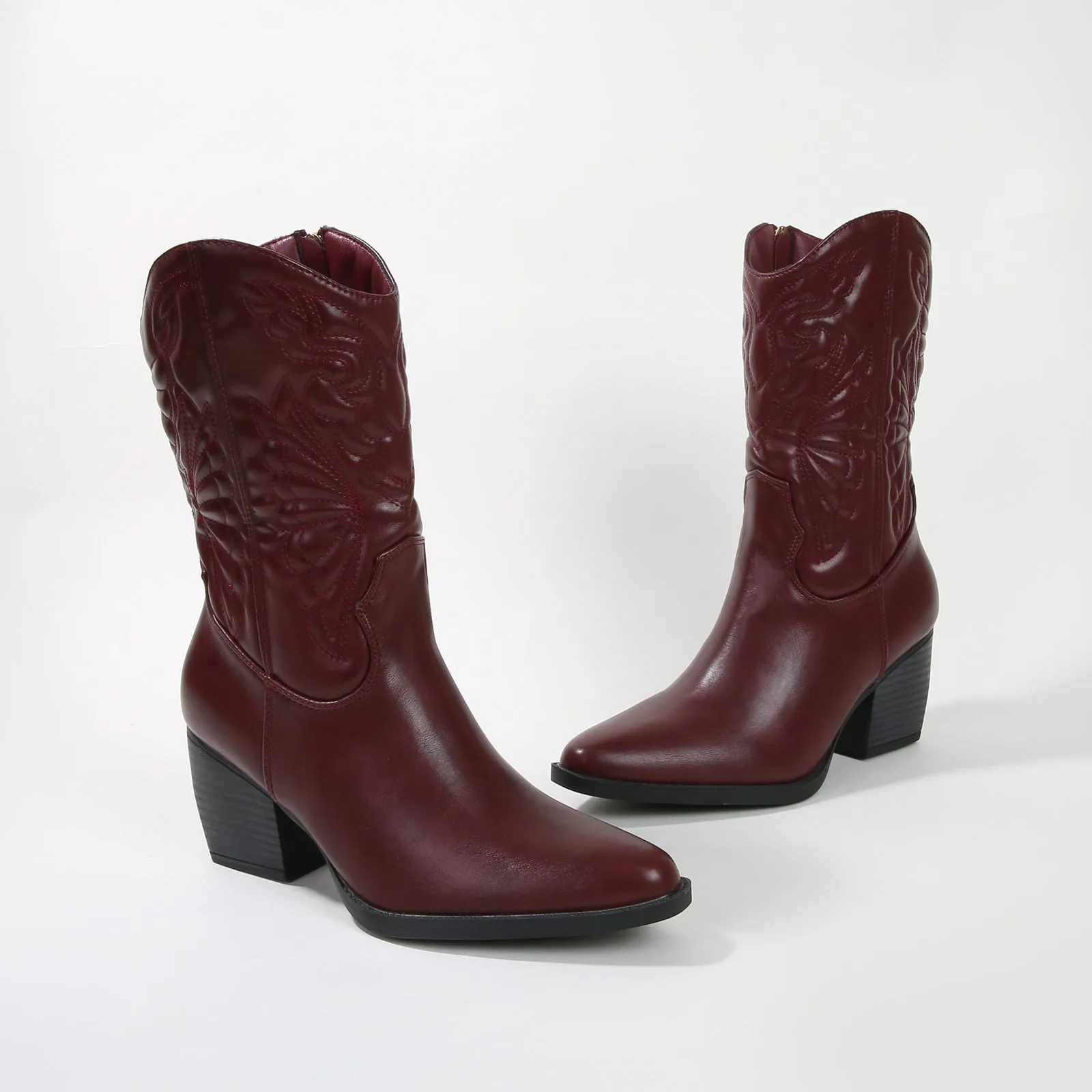 Texas Classic Embroidered Cowboy Boots