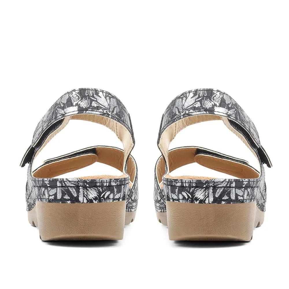 Touch-Fasten Sandals - SERAY37001 / 323 470