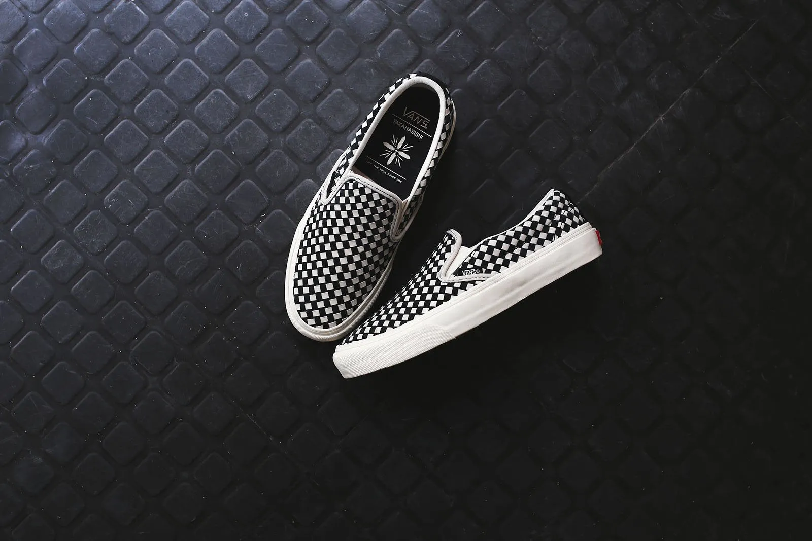 VANS VAULT X TAKA HAYASHI SLIP-ON 66 LX - MARSHMALLOW / BLACK