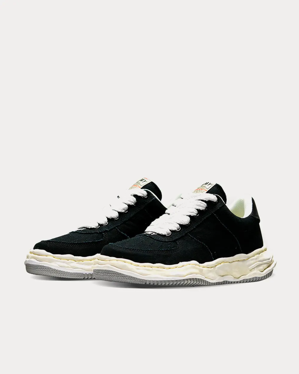 Wayne Canvas Black Low Top Sneakers