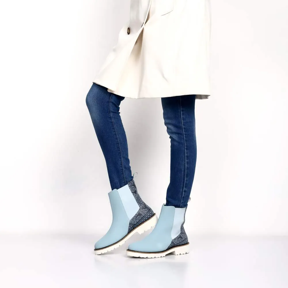 Women Printed Boots